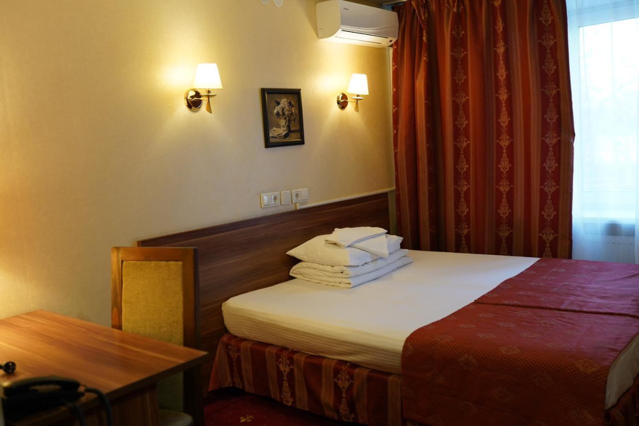 Amaks Vizit Hotel Gomel Bagian luar foto